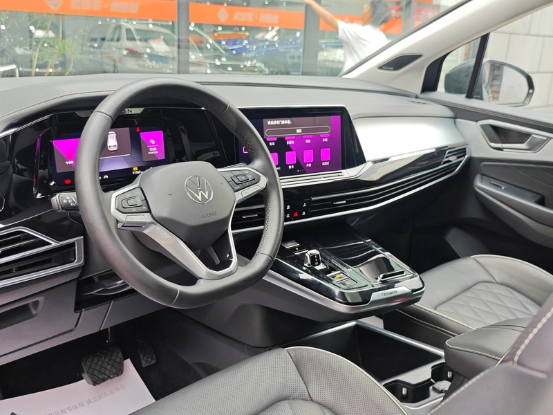 Volkswagen Talagon 2023 380TSI Edición insignia de tracción en las cuatro ruedas 7 Asiento interior foto 12