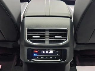 Volkswagen Talagon 2023 380TSI Edición insignia de tracción en las cuatro ruedas 7 Asiento interior foto 19