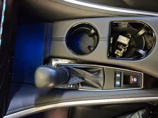 Toyota Avalon 2023 2.0L CVT Edición seleccionada interior foto 18 Toyota Avalon 2023 2.0L CVT Edición seleccionada interior foto 18