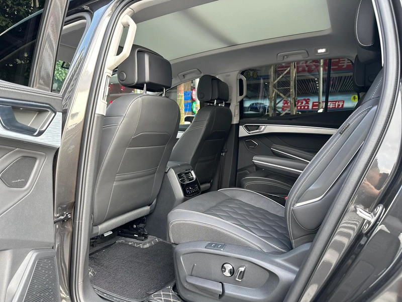 Volkswagen Talagon 2025 530TSI Four-wheel drive flagship victory Pro all-in-one 6 seat exterior photo 6 Volkswagen Talagon 2025 530TSI Four-wheel drive flagship victory Pro all-in-one 6 seat exterior photo 6