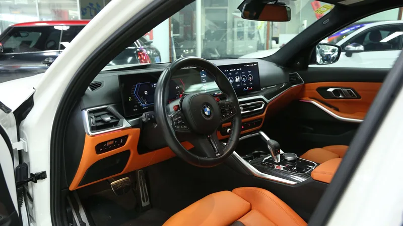 BMW M3 2024 M3 Sedán de cuatro puertas Versión Thunder exterior foto 8 BMW M3 2024 M3 Sedán de cuatro puertas Versión Thunder exterior foto 8