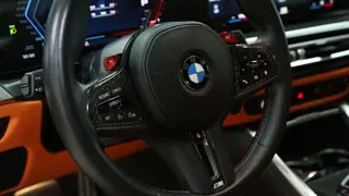 BMW M3 2024 M3 Sedán de cuatro puertas Versión Thunder interior foto 11 BMW M3 2024 M3 Sedán de cuatro puertas Versión Thunder interior foto 11