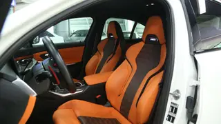 BMW M3 2024 M3 Sedán de cuatro puertas Versión Thunder interior foto 16 BMW M3 2024 M3 Sedán de cuatro puertas Versión Thunder interior foto 16