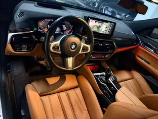BMW 6 Series GT 2022 630i M Sports suit interior photo 6