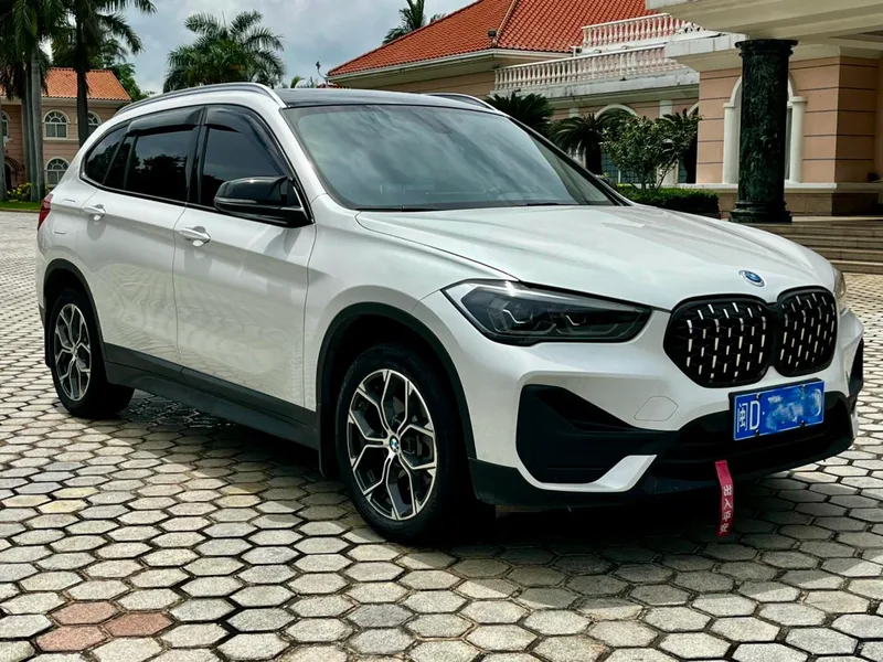 BMW X1 2022 sDrive25Li Leading Type exterior photo 3