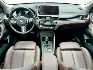 BMW X1 2022 sDrive25Li Leading Type interior photo 8