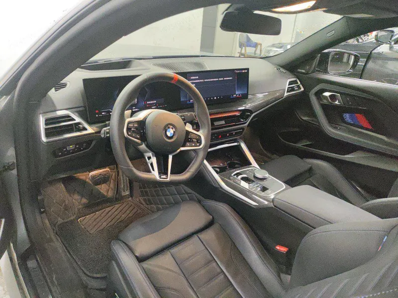 BMW 2 Series 2024 M240i Coupé exterior foto 5 BMW 2 Series 2024 M240i Coupé exterior foto 5