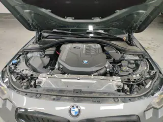 BMW 2 Series 2024 M240i Coupé interior foto 7 BMW 2 Series 2024 M240i Coupé interior foto 7