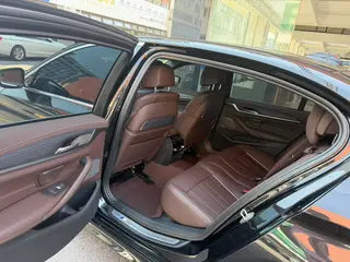 BMW 5 Series 2022 Reforma 530Li Tipo de lujo M Conjunto deportivo interior foto 12 BMW 5 Series 2022 Reforma 530Li Tipo de lujo M Conjunto deportivo interior foto 12