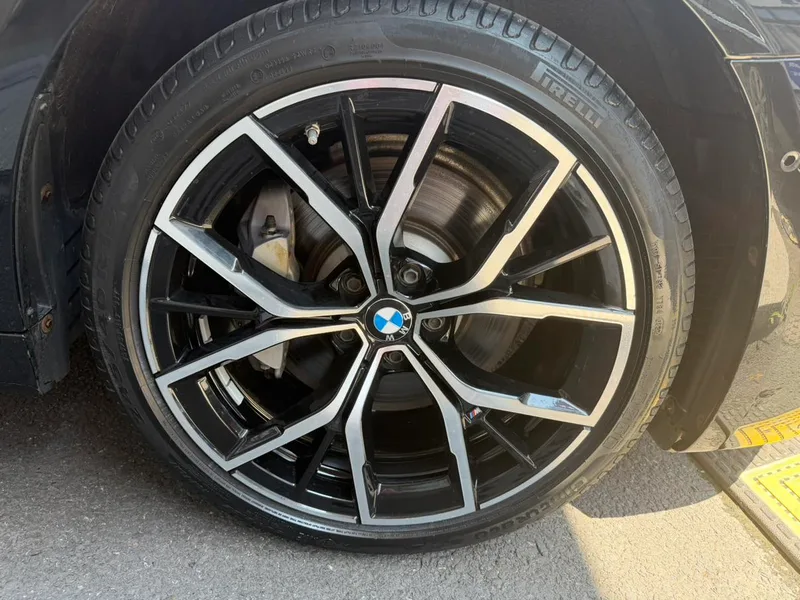 BMW 5 Series 2022 Reforma 530Li Tipo de lujo M Conjunto deportivo interior foto 14 BMW 5 Series 2022 Reforma 530Li Tipo de lujo M Conjunto deportivo interior foto 14