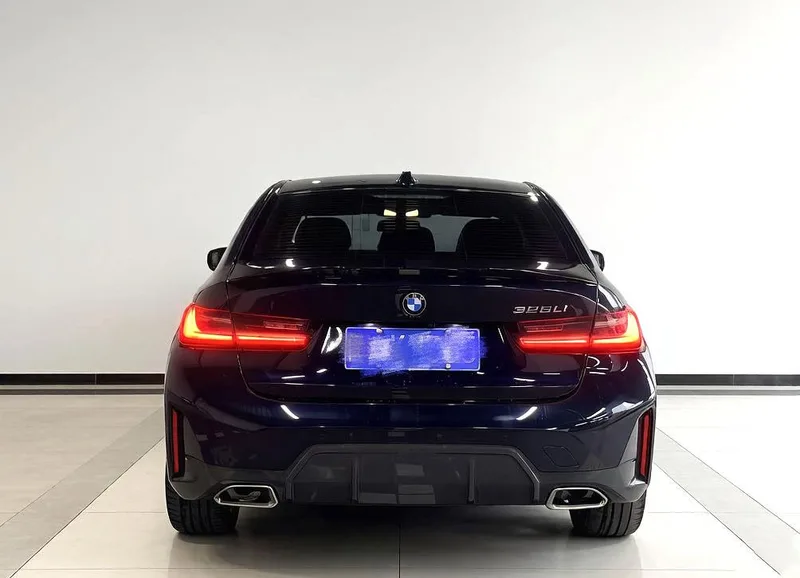BMW 3 Series 2023 325Li M Спортивный костюм экстерьер фото 4 BMW 3 Series 2023 325Li M Спортивный костюм экстерьер фото 4