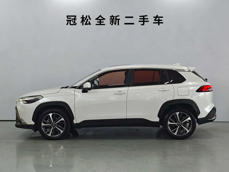 Toyota Frontlander 2022 2.0L CVT Luxury PLUS version exterior photo 3 Toyota Frontlander 2022 2.0L CVT Luxury PLUS version exterior photo 3
