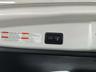 Toyota Frontlander 2022 2.0L CVT Luxury PLUS version interior photo 16 Toyota Frontlander 2022 2.0L CVT Luxury PLUS version interior photo 16