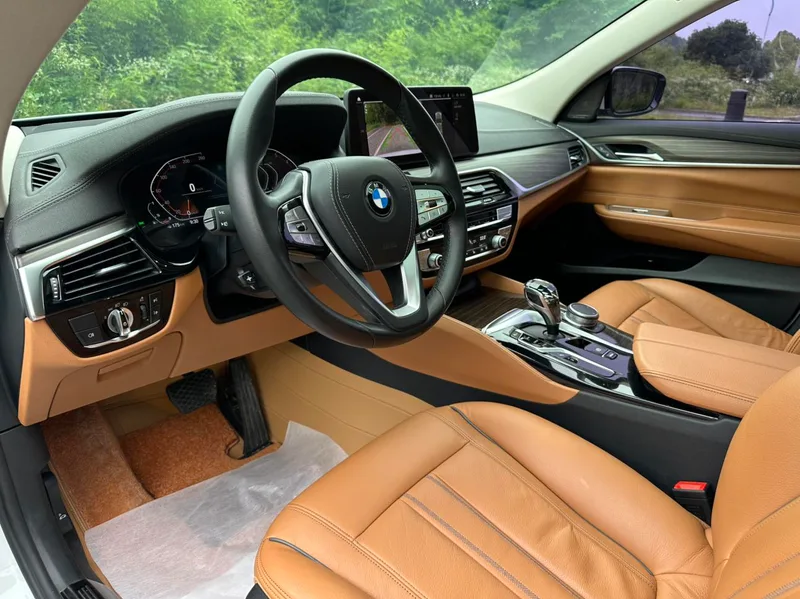 BMW 6 Series GT 2022 630i Роскошный дизайнерский набор экстерьер фото 6 BMW 6 Series GT 2022 630i Роскошный дизайнерский набор экстерьер фото 6