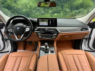 BMW 6 Series GT 2022 630i Роскошный дизайнерский набор экстерьер фото 7 BMW 6 Series GT 2022 630i Роскошный дизайнерский набор экстерьер фото 7