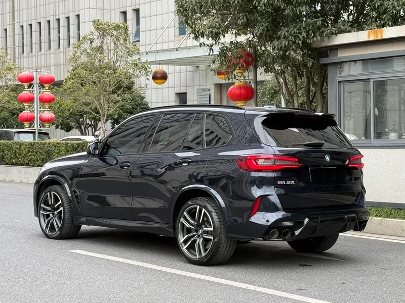 BMW X5 M 2021 X5 M extérieur photo 4 BMW X5 M 2021 X5 M extérieur photo 4