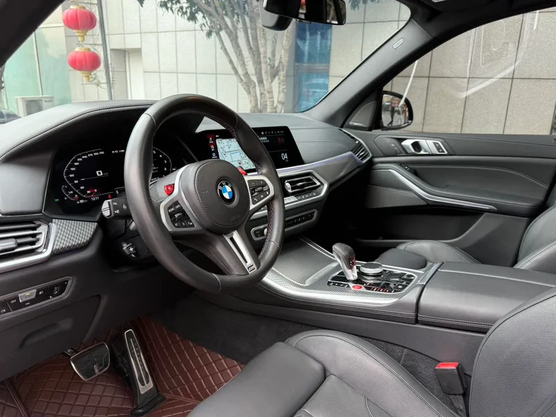 BMW X5 M 2021 X5 M extérieur photo 10 BMW X5 M 2021 X5 M extérieur photo 10