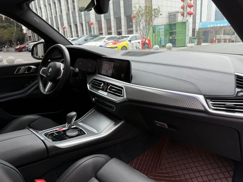 BMW X5 M 2021 X5 M intérieur photo 11 BMW X5 M 2021 X5 M intérieur photo 11
