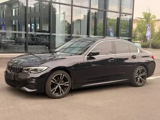 BMW 3 Series 2022 325i M Sports suit