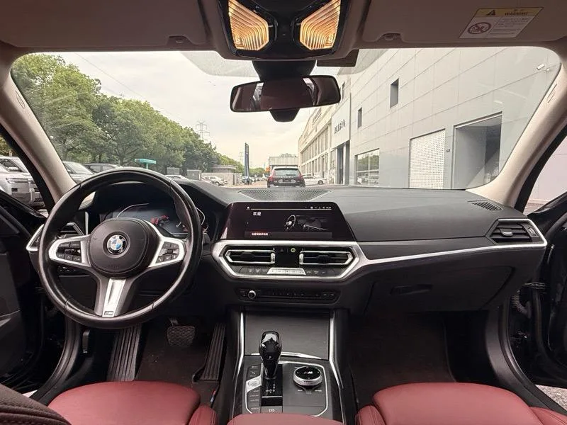 BMW 3 Series 2022 325i M Sports suit exterior photo 4 BMW 3 Series 2022 325i M Sports suit exterior photo 4