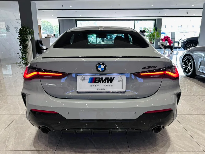 BMW 4 Series 2024 430i M Set de nuit de sport extérieur photo 5 BMW 4 Series 2024 430i M Set de nuit de sport extérieur photo 5
