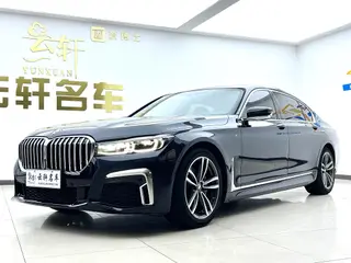 BMW 7 Series 2021 730Li M Sports suit