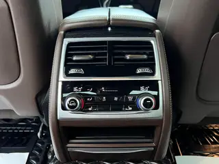 BMW 7 Series 2021 730Li M Sports suit interior photo 18 BMW 7 Series 2021 730Li M Sports suit interior photo 18