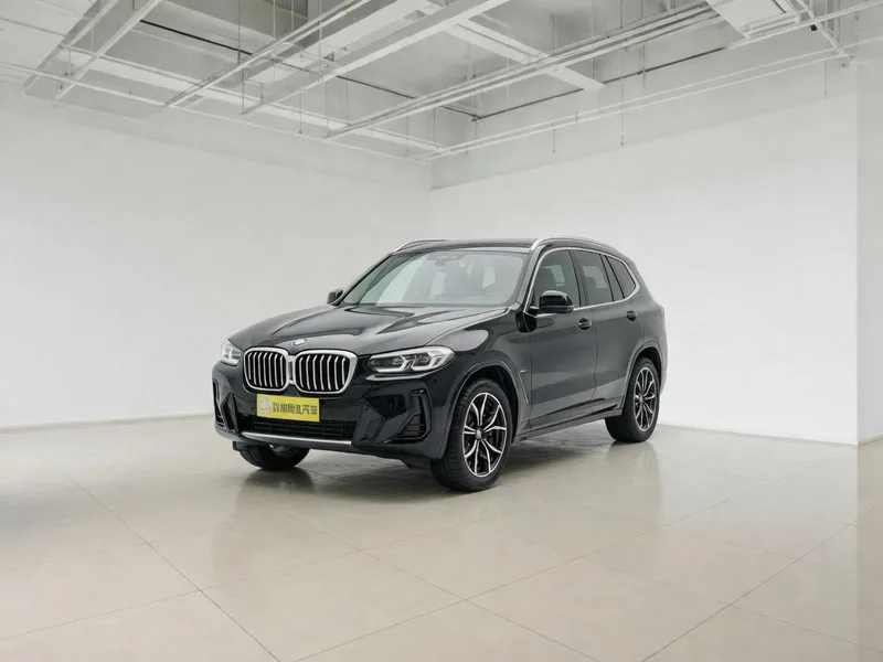 BMW X3 2022 xDrive25i M Спортивный костюм экстерьер фото 1 BMW X3 2022 xDrive25i M Спортивный костюм экстерьер фото 1