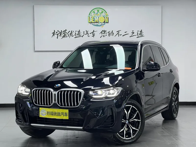 BMW X3 2022 xDrive25i M Спортивный костюм экстерьер фото 3 BMW X3 2022 xDrive25i M Спортивный костюм экстерьер фото 3