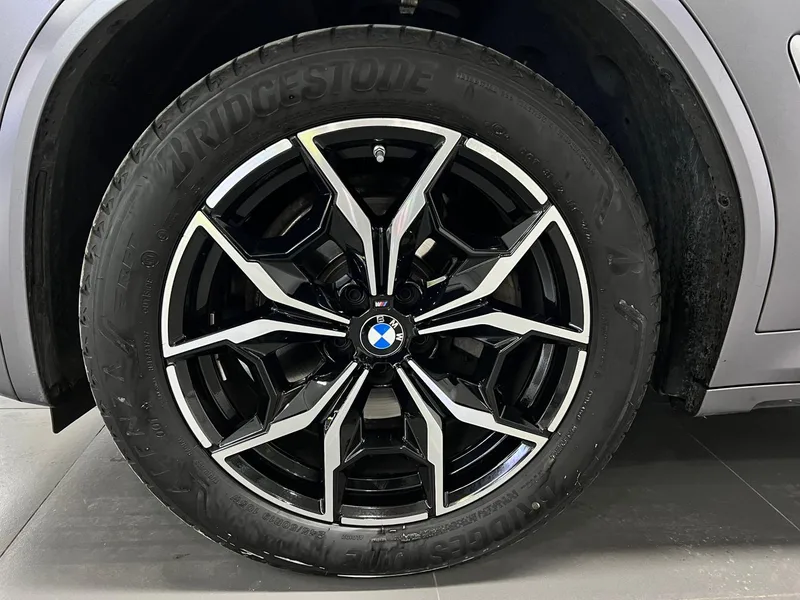 BMW X3 2022 xDrive25i M Спортивный костюм интерьер фото 11 BMW X3 2022 xDrive25i M Спортивный костюм интерьер фото 11