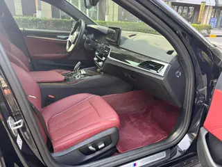 BMW 5 Series 2022 Вторичная модификация 525Li M Спортивный костюм интерьер фото 9 BMW 5 Series 2022 Вторичная модификация 525Li M Спортивный костюм интерьер фото 9
