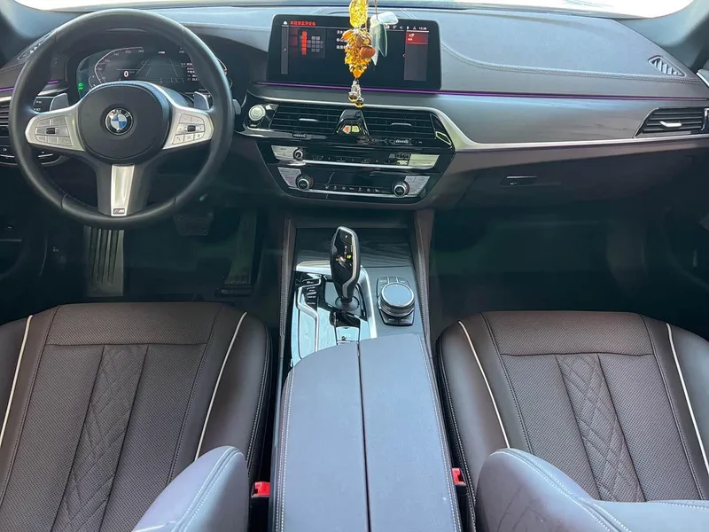 BMW 5 Series 2023 530Li Leading Type M Sports suit exterior photo 7 BMW 5 Series 2023 530Li Leading Type M Sports suit exterior photo 7