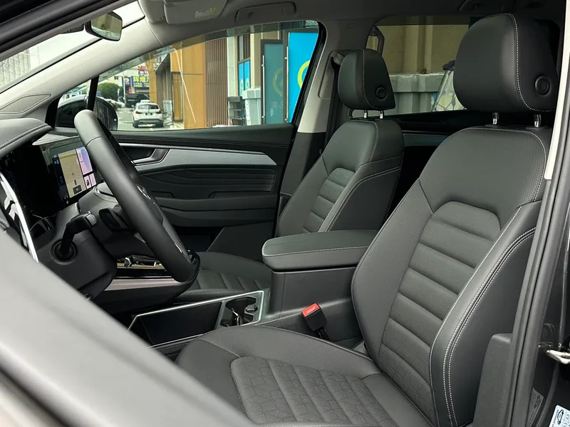 Volkswagen Talagon 2024 380TSI Four-wheel drive luxury version Pro 6 seat interior photo 11 Volkswagen Talagon 2024 380TSI Four-wheel drive luxury version Pro 6 seat interior photo 11