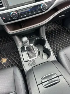 Toyota Highlander 2020 2.0T Million Commemorative Edition interior photo 15 Toyota Highlander 2020 2.0T Million Commemorative Edition interior photo 15