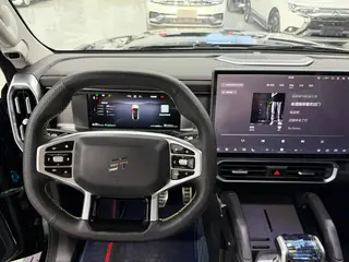 Jetour T2 2023 2.0TD Four-wheel drive Conquer interior photo 12 Jetour T2 2023 2.0TD Four-wheel drive Conquer interior photo 12