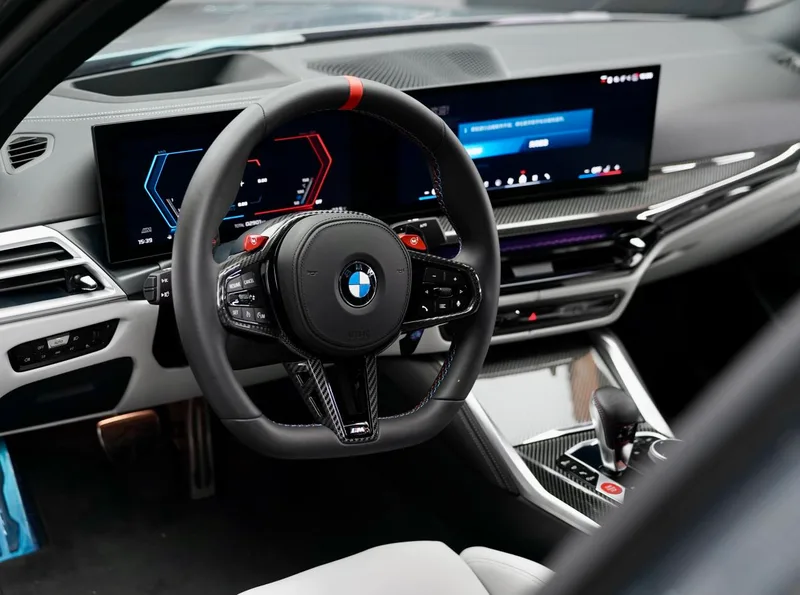BMW M3 2024 M3 Sedán de cuatro puertas Versión Thunder interior foto 9 BMW M3 2024 M3 Sedán de cuatro puertas Versión Thunder interior foto 9