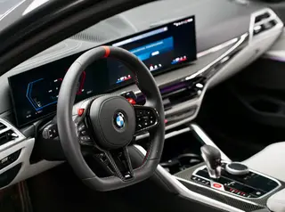 BMW M3 2024 M3 Sedán de cuatro puertas Versión Thunder interior foto 14 BMW M3 2024 M3 Sedán de cuatro puertas Versión Thunder interior foto 14