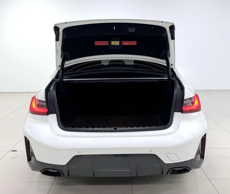 BMW 3 Series 2023 325Li M Sports suit exterior photo 5 BMW 3 Series 2023 325Li M Sports suit exterior photo 5