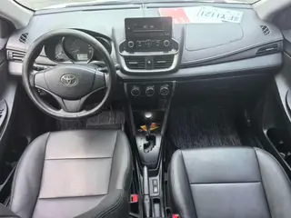 Toyota Yaris L 2020 Chispeante X 1.5L CVT Versión líder interior foto 6 Toyota Yaris L 2020 Chispeante X 1.5L CVT Versión líder interior foto 6
