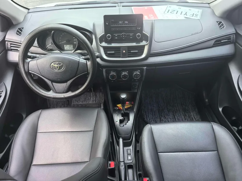 Toyota Yaris L 2020 Chispeante X 1.5L CVT Versión líder interior foto 6 Toyota Yaris L 2020 Chispeante X 1.5L CVT Versión líder interior foto 6