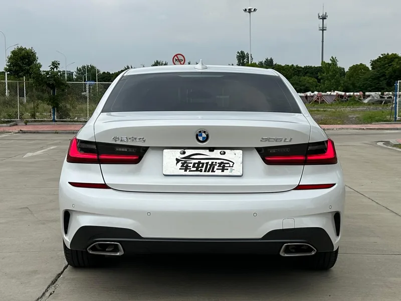 BMW 3 Series 2022 325Li M Sports suit exterior photo 3 BMW 3 Series 2022 325Li M Sports suit exterior photo 3
