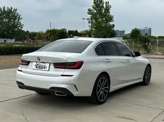 BMW 3 Series 2022 325Li M Sports suit exterior photo 4 BMW 3 Series 2022 325Li M Sports suit exterior photo 4