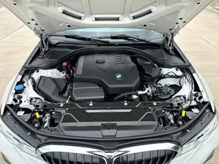 BMW 3 Series 2022 325Li M Sports suit interior photo 12 BMW 3 Series 2022 325Li M Sports suit interior photo 12