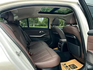 BMW 3 Series 2022 325Li M Sports suit interior photo 15 BMW 3 Series 2022 325Li M Sports suit interior photo 15