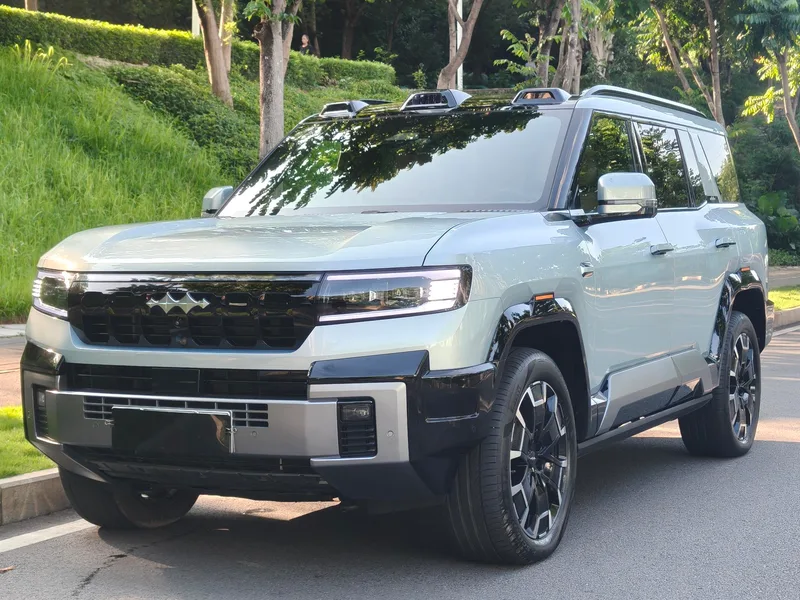 Fangchengbao Leopard 8 2025 Edición insignia de Zhiyong 7 Asiento exterior foto 1 Fangchengbao Leopard 8 2025 Edición insignia de Zhiyong 7 Asiento exterior foto 1