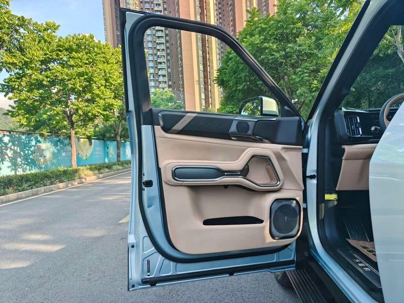 Fangchengbao Leopard 8 2025 Edición insignia de Zhiyong 7 Asiento exterior foto 9 Fangchengbao Leopard 8 2025 Edición insignia de Zhiyong 7 Asiento exterior foto 9