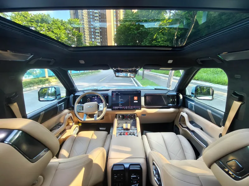 Fangchengbao Leopard 8 2025 Edición insignia de Zhiyong 7 Asiento interior foto 18 Fangchengbao Leopard 8 2025 Edición insignia de Zhiyong 7 Asiento interior foto 18