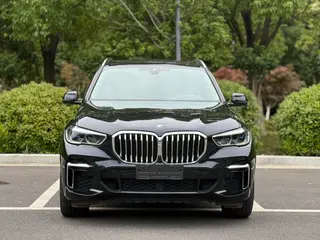 BMW X5 2022 Mise à jour xDrive 30Li Type de luxe M Ensemble de sport extérieur photo 2 BMW X5 2022 Mise à jour xDrive 30Li Type de luxe M Ensemble de sport extérieur photo 2