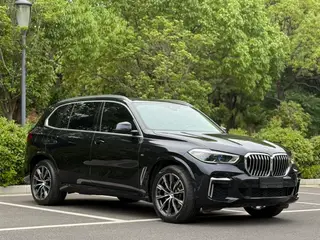 BMW X5 2022 Mise à jour xDrive 30Li Type de luxe M Ensemble de sport extérieur photo 3 BMW X5 2022 Mise à jour xDrive 30Li Type de luxe M Ensemble de sport extérieur photo 3