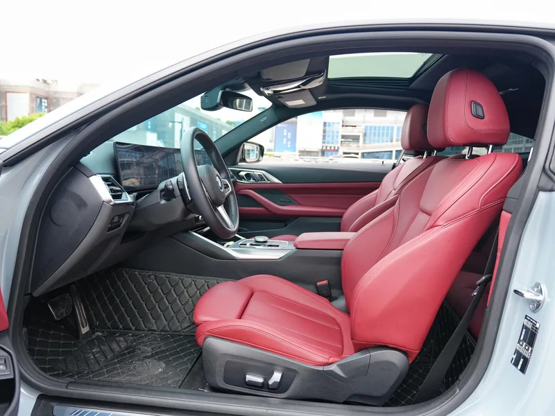 BMW 4 Series 2023 425i M Sports suit interior photo 13 BMW 4 Series 2023 425i M Sports suit interior photo 13